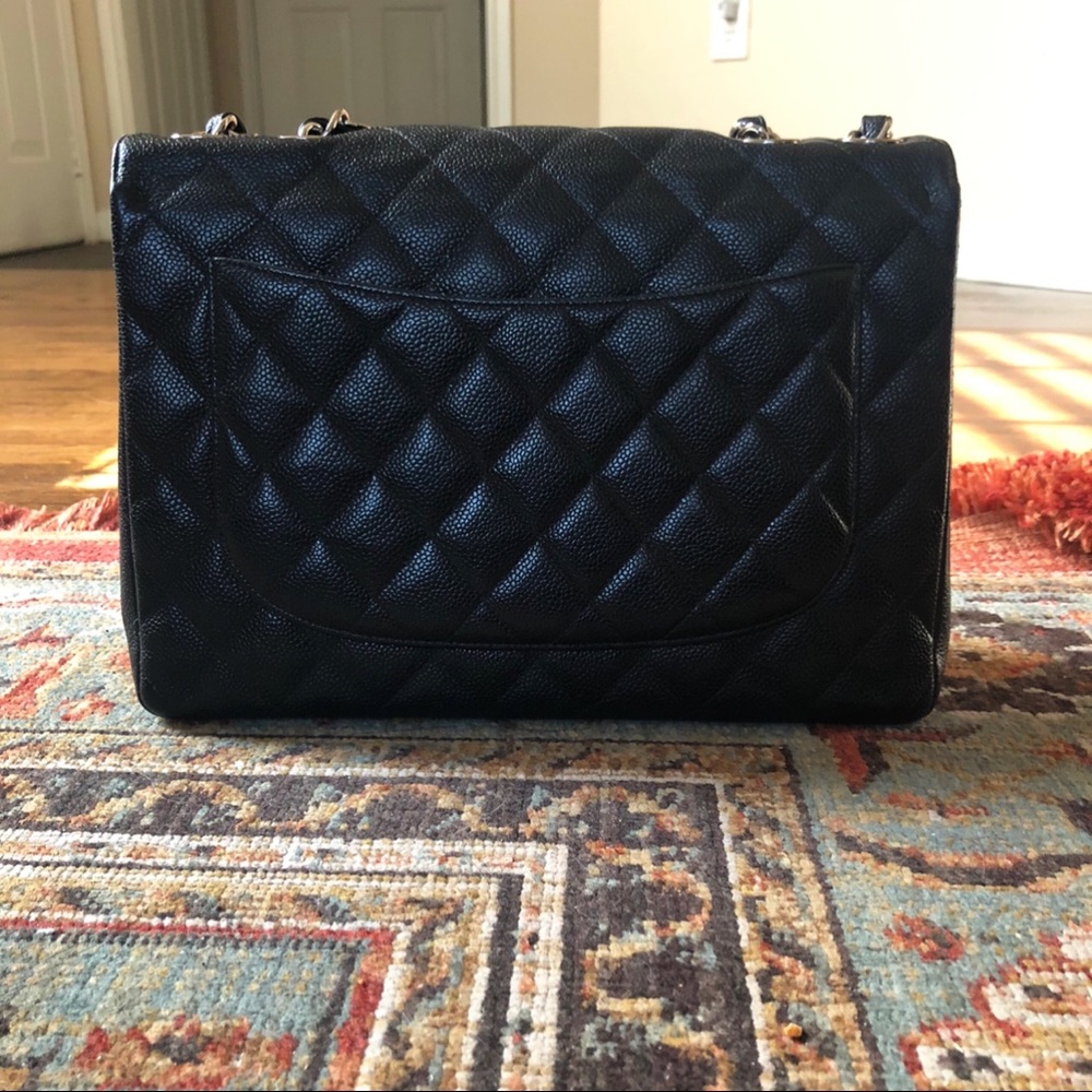 SOLD***Chanel Vintage Classic Jumbo Caviar Flap - Picture 3 of 13